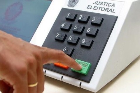 POLITICA - Eleitores têm somente até essa quinta-feira (20) para solicitar voto em trânsito