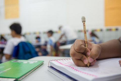 QUIXADÁ - Quixadá antecipa ponto facultativo do Dia do Professor e suspende aulas na terça-feira (13)