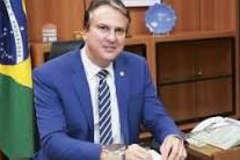 ELEIÇÕES 2026 -  TRE-CE revoga liminar e libera vídeo em que Camilo chama Ciro de “candidato de Flávio Bolsonaro no Ceará”