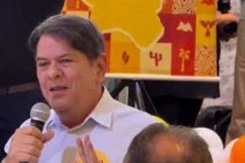 GUERRA - Cid Gomes ataca Ciro em encontro de lideranças em Sobral