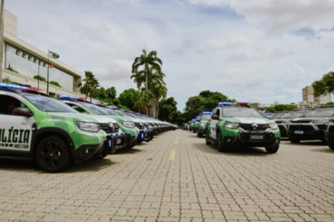 QUIXADÁ - Quixadá recebe nova viatura para reforçar a frota da Polícia Militar