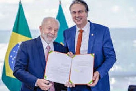 POLITIICA - Articulação de Camilo Santana impulsiona PECs da Segurança e do fim da escala 6 X 1 e fortalece agenda de Lula no Senado