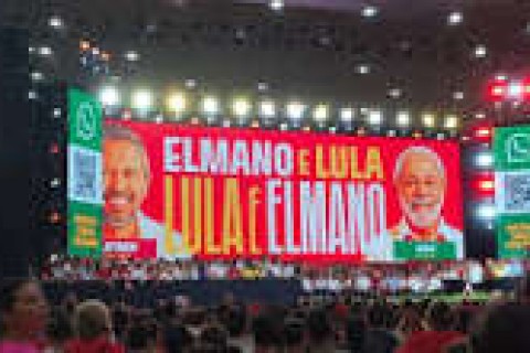 POLITICA - Lula exalta Camilo Santana e Cid Gomes e destaca legado na educação durante convenção do PT