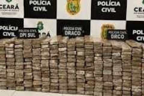 POLICIA - Morador de Quixadá é preso com 205 kg de maconha na BR-116, no interior do Ceará