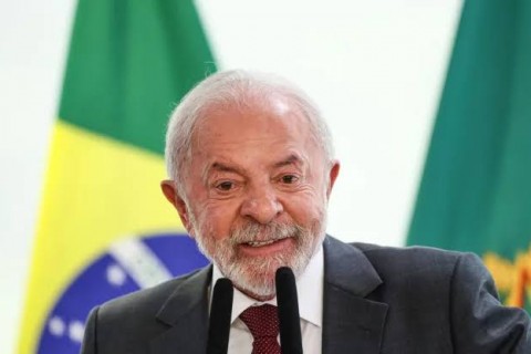 PESQUISA - Indexa: Lula tem 46% no 2º turno; Flávio, 41%