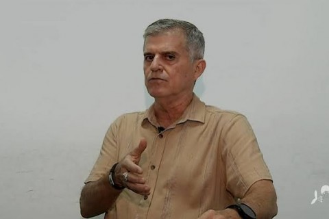 POLITICA - “É de esquerda. Eu conhecedor dele digo que não é de direita”, diz General Theophilo sobre Ciro