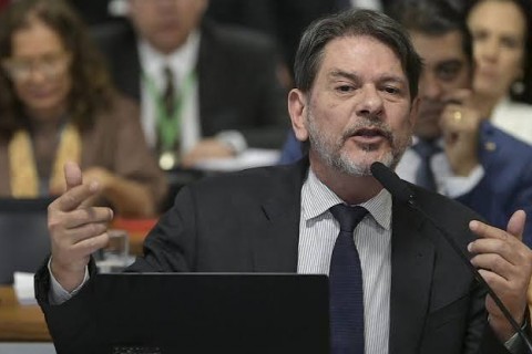 Eleições 2026 - Cid Gomes aposta em vitória de Elmano no primeiro turno e avalia desempenho de Ciro nas pesquisas