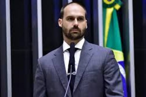 POLITICA - Eduardo Bolsonaro é condenado pelo STF a quatro anos e dois meses de prisão