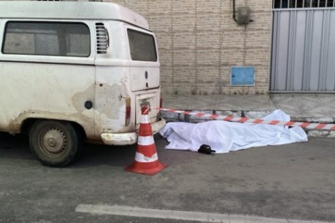 QUIXADÁ - Trabalhador morre em trágico acidente enquanto realizava conserto de veículo em Quixadá