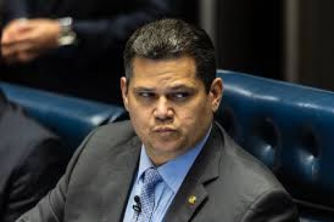 POLITICA - Alcolumbre desfalca ‘Gilmarpalooza’ e prioriza evento do governo Lula no AP
