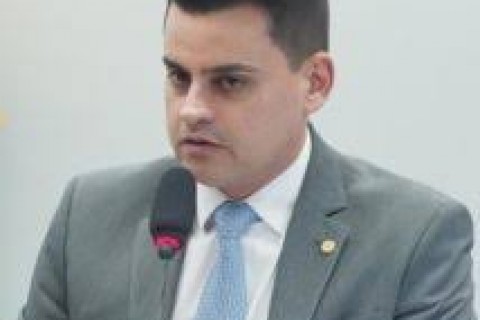 POLITICA - “Povo está vendo que Ceará não pode ter governador desequilibrado”, diz Yury do Paredão