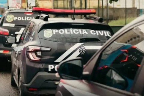 FORTALEZA - Cabeça e braço de homem são encontrados em praia de Fortaleza