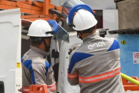 QUIXADÁ - Após prisão coletiva de 15 moradores, Justiça manda Enel ligar energia no Planalto Jerusalém, em Quixadá