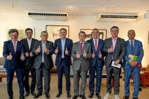 POLITICA - Lideranças do Governo e Câmara Federal fecham acordo para fim da 6×1 e 40 horas semanais