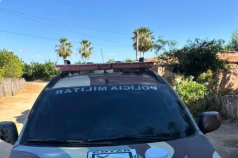 CEARÁ - Homem é preso pelo COTAR com grande quantidade de drogas em Morada Nova