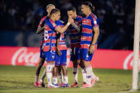 FUTEBOL - Com gol no fim, Fortaleza vence Londrina e assume vice-liderança da Série B