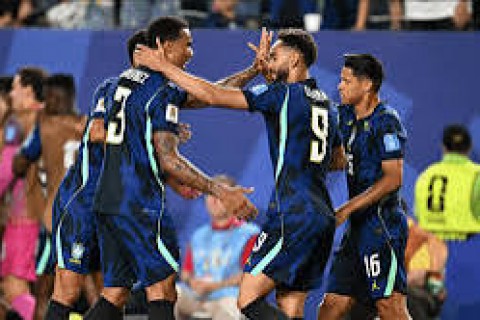 FUTEBOL - De virada, Brasil vence Japão e avança às oitavas de final da Copa do Mundo
