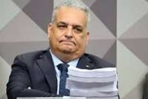 POLITICA - Flávio anuncia Alfredo Gaspar como vice em chapa pura à Presidência