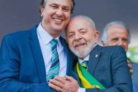 Política - Lula cita Camilo Santana entre os nomes que podem sucedê-lo na liderança da esquerda