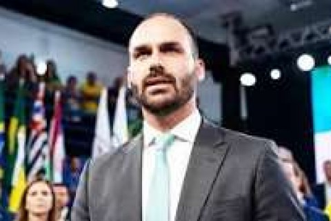 POLICIA - Ministério da Justiça demite Eduardo Bolsonaro por abandono de cargo