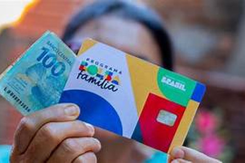 BRASIL - Governo exige biometria para manter Bolsa Família e benefícios sociais até dezembro de 2026