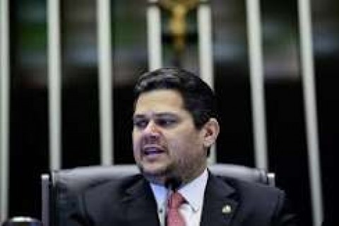 POLITICA - Corda volta a esticar entre Planalto e Alcolumbre; ofensiva do PT e operações da PF ampliam crise com o Congresso