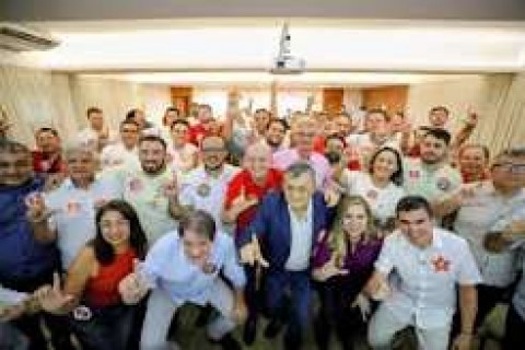 POLITICA - Coligação de Elmano reúne prefeitos, exibe liderança nas pesquisas e amplia mobilização por Lula, Cid e Luizianne