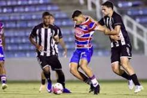 CAMPEÃO -  Ceará vence Fortaleza nos pênaltis e conquista Cearense Sub-20