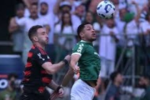 FUTEBOL - Flamengo x Palmeiras no Brasileirão: veja horário, onde assistir e palpite