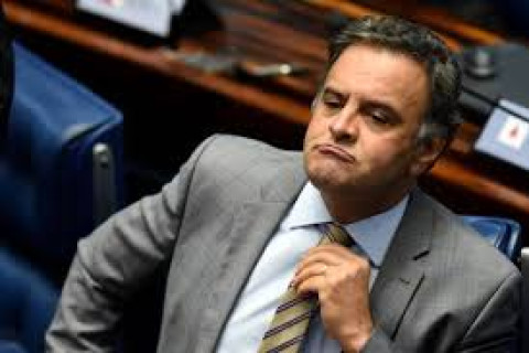 POLITICA - Ciro recusa campanha presidencial, liga para Aécio e confirma pré-candidatura ao Governo do Ceará